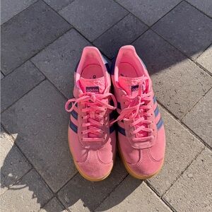 Adidas pink platform gazelle size 7